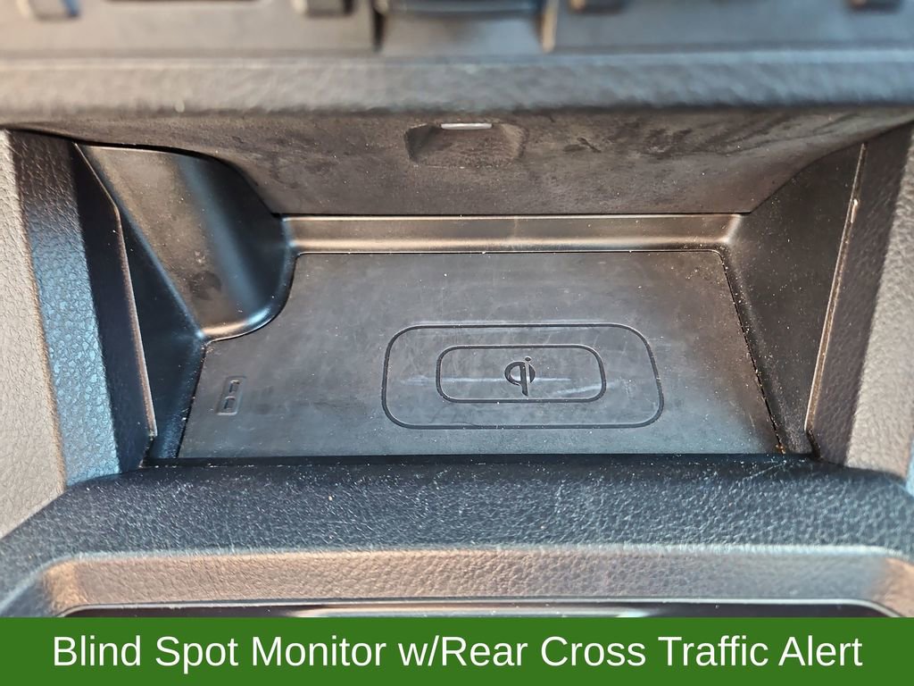 Used 2020 Toyota Tacoma TRD Sport w/ TRD Premium Sport Package AWD/4WD image 21