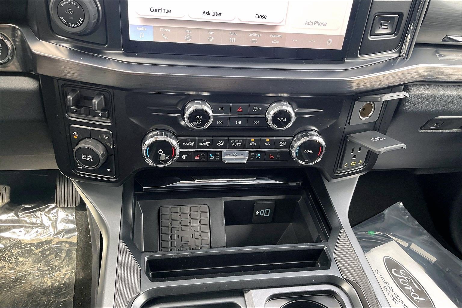 New 2026 Ford F350 4x4 Crew Cab Super Duty image 13