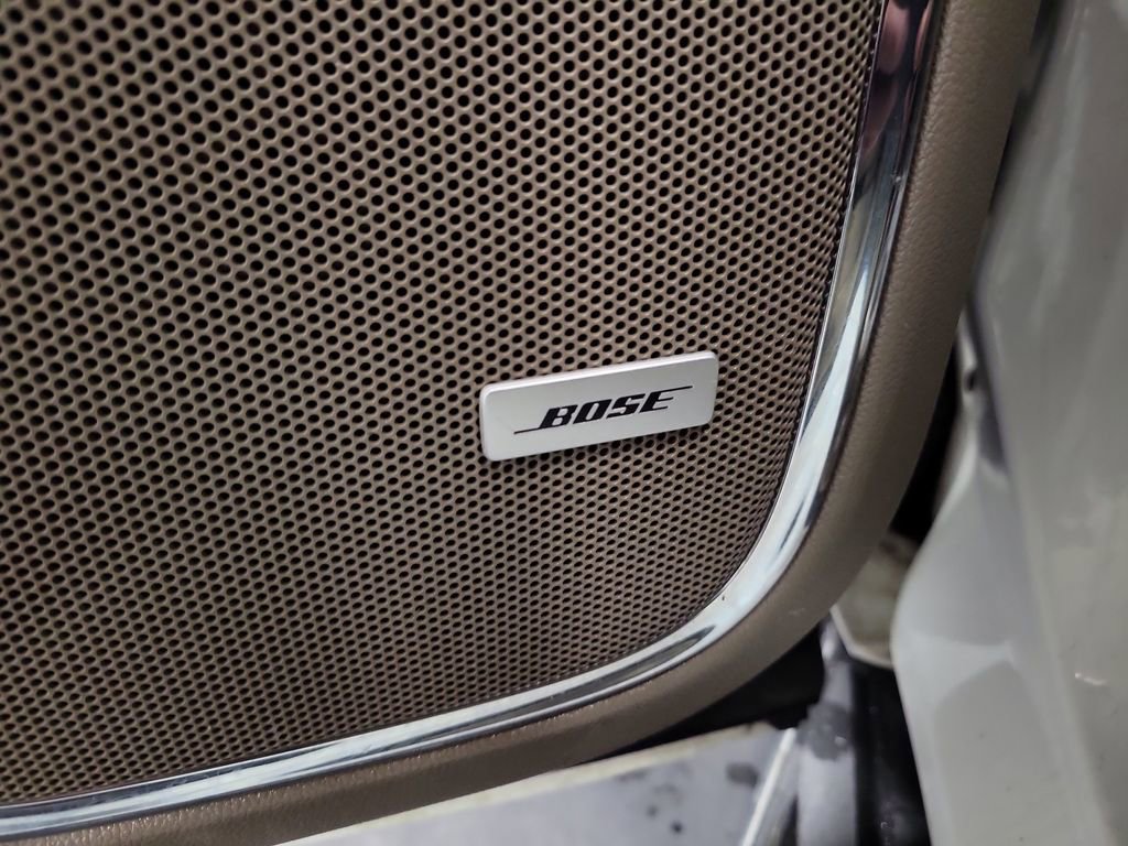 Used 2020 Chevrolet Suburban Premier image 22