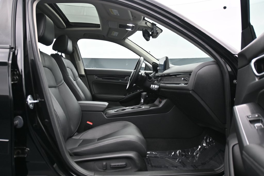Used 2023 Honda Civic Touring image 13