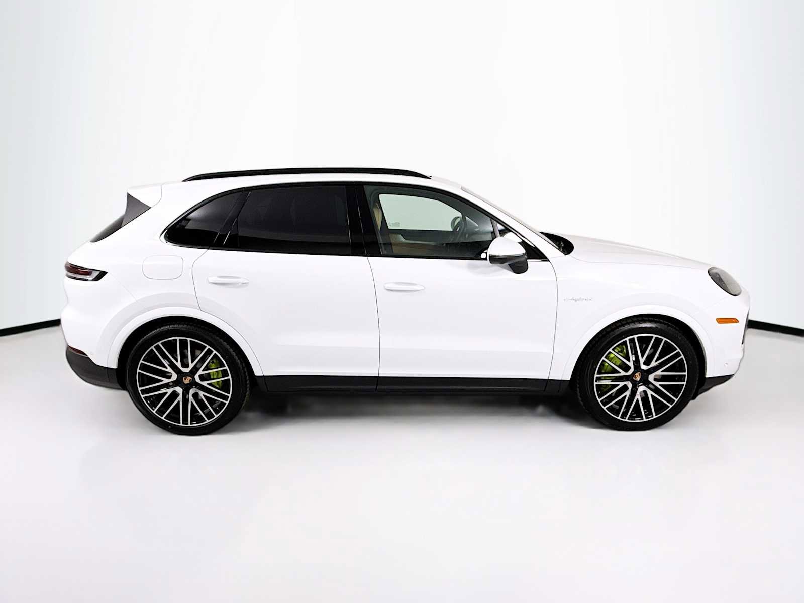 New 2026 Porsche Cayenne S image 8