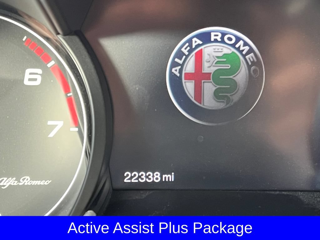 Used 2022 Alfa Romeo Giulia Ti w/ Active Assist Plus Package AWD/4WD image 2