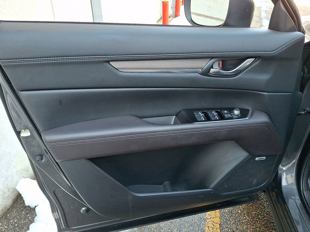 Used 2023 MAZDA CX-5 Signature image 14