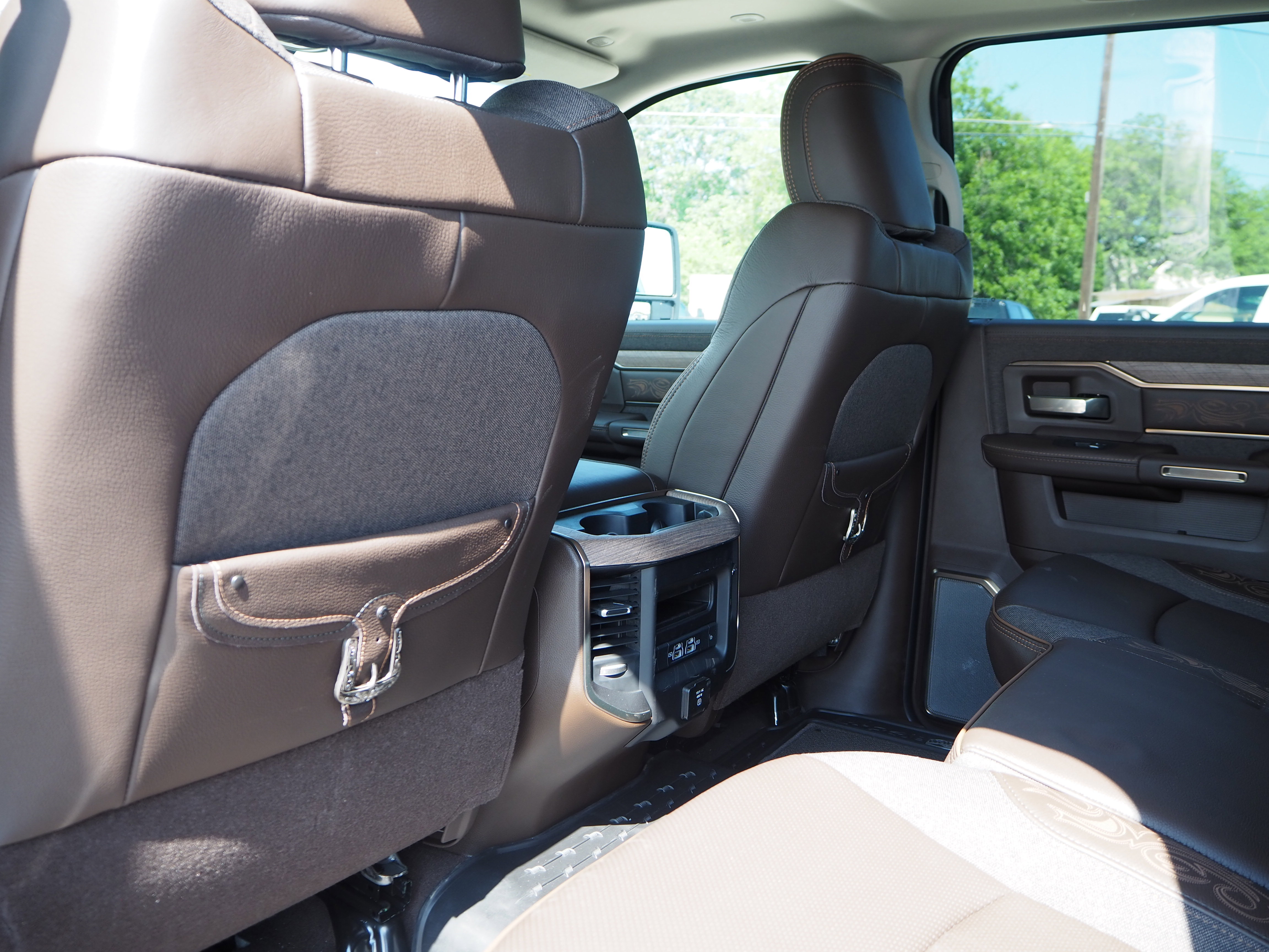 New 2025 RAM 2500 Limited AWD/4WD image 13