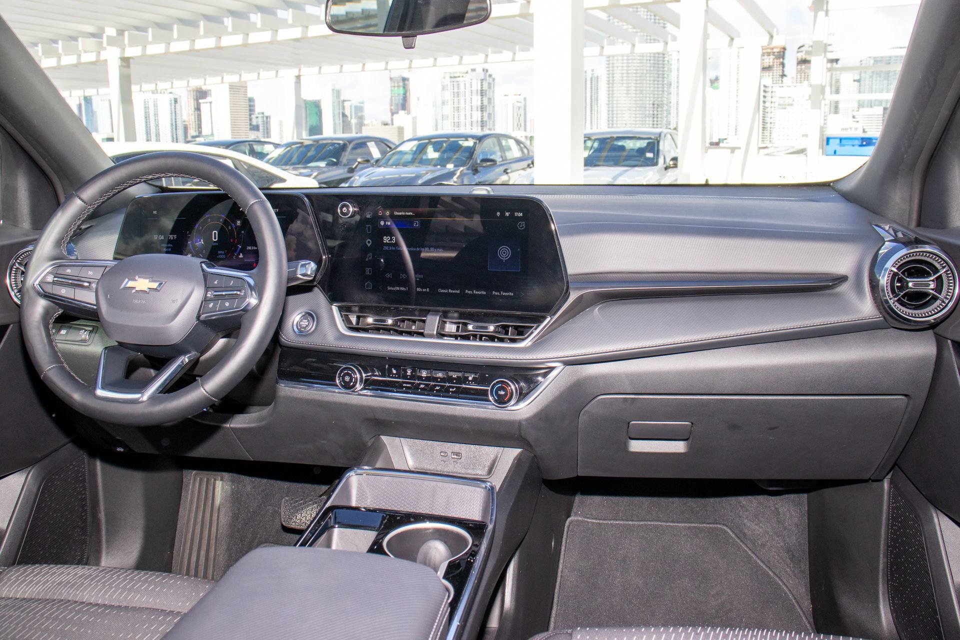 Used 2025 Chevrolet Equinox LT image 19