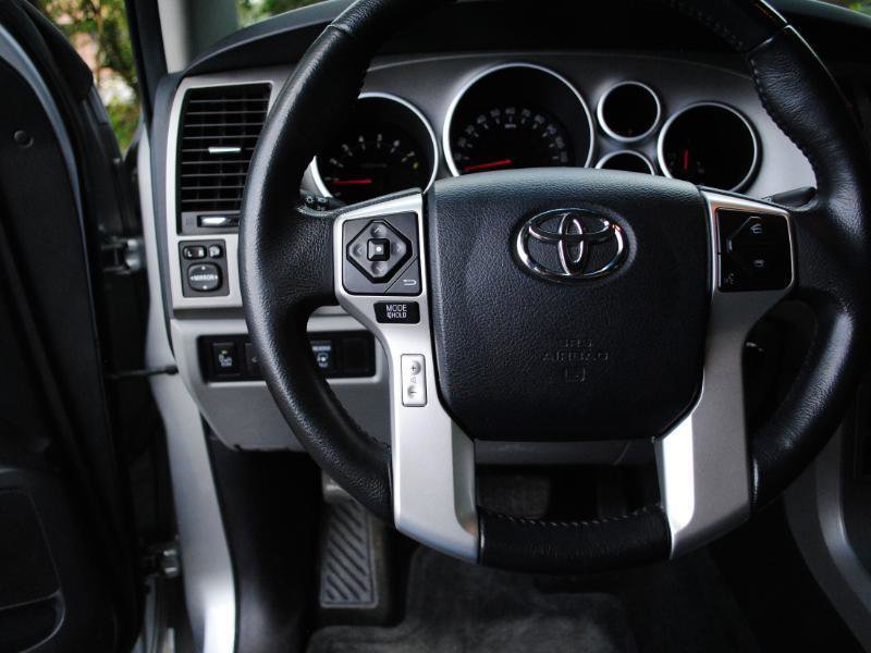 Used 2016 Toyota Sequoia Limited w/ Safety & Convenience Package AWD/4WD image 34