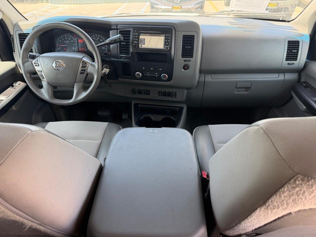 Used 2015 Nissan NV 3500 SV w/ Technology Package RWD image 24