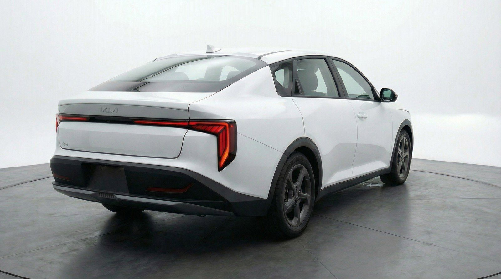 Used 2025 Kia K4 LXS image 9