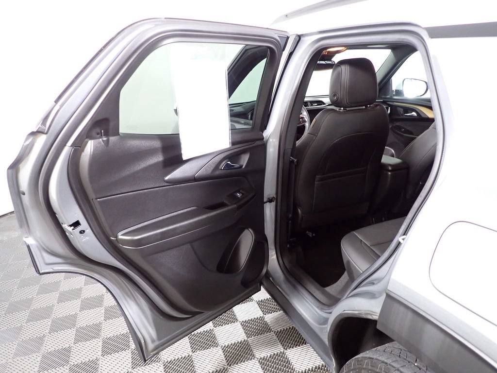 Used 2023 Chevrolet TrailBlazer ACTIV w/ Convenience Package AWD/4WD image 31