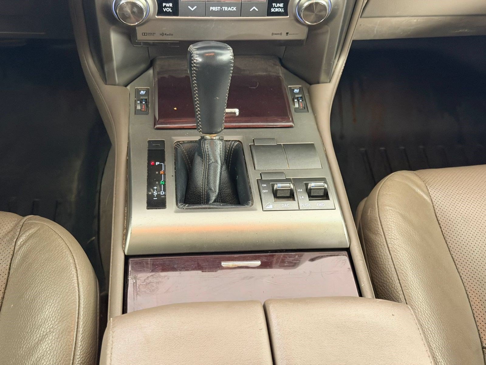 Used 2018 Lexus GX 460 Premium w/ Premium Package AWD/4WD image 14