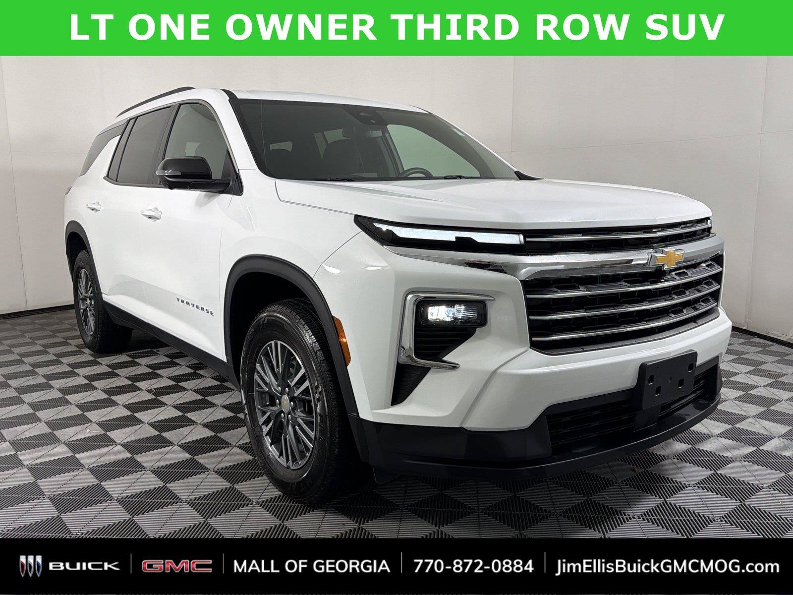 Used 2024 Chevrolet Traverse LT