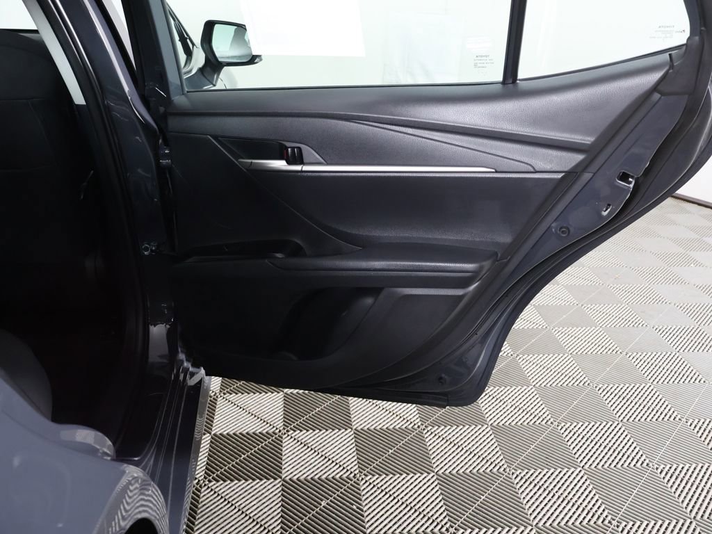 Used 2025 Toyota Camry LE FWD image 18