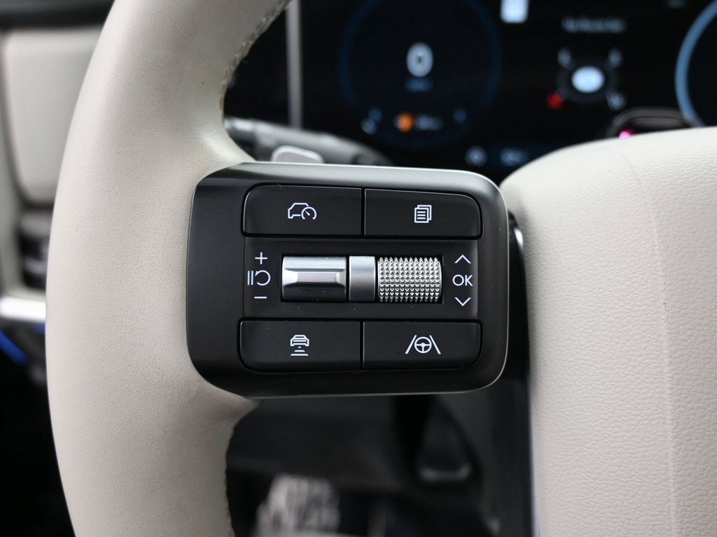 Used 2024 Hyundai Santa Fe Limited image 21