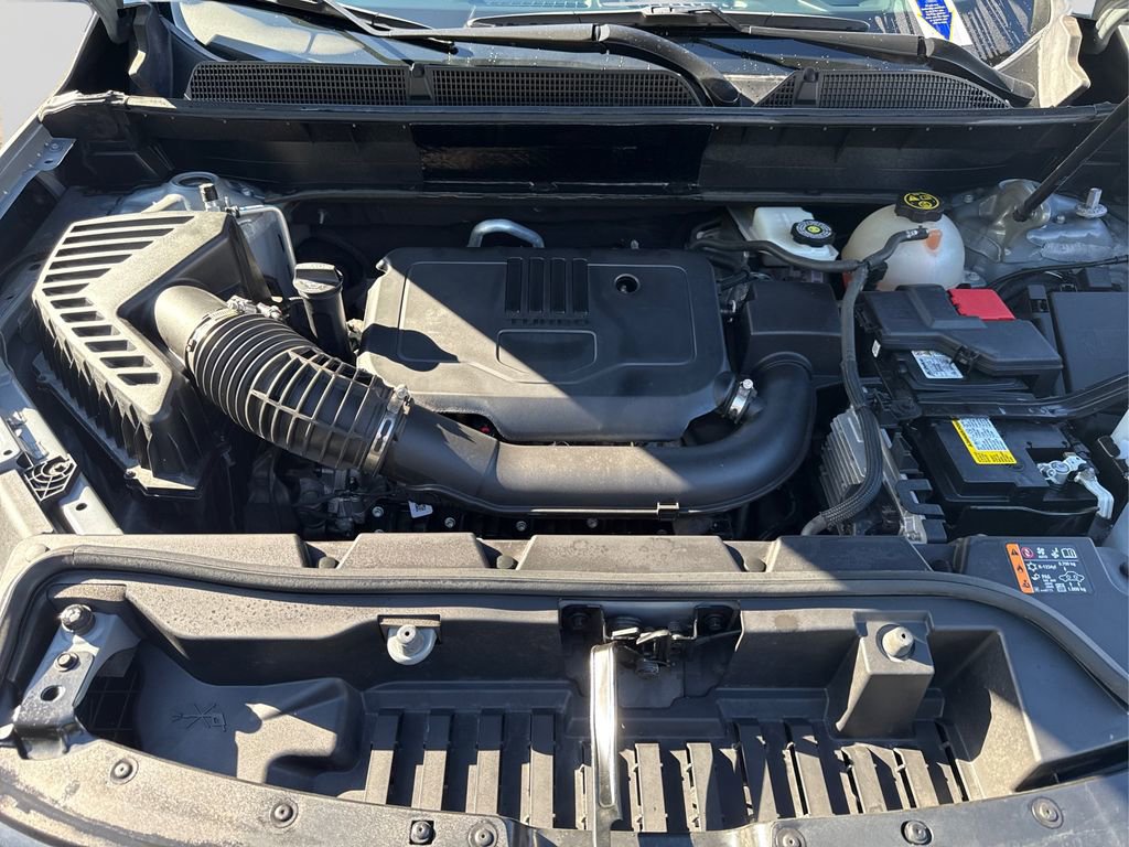 Used 2023 GMC Acadia SLE w/ Driver Convenience Package image 13