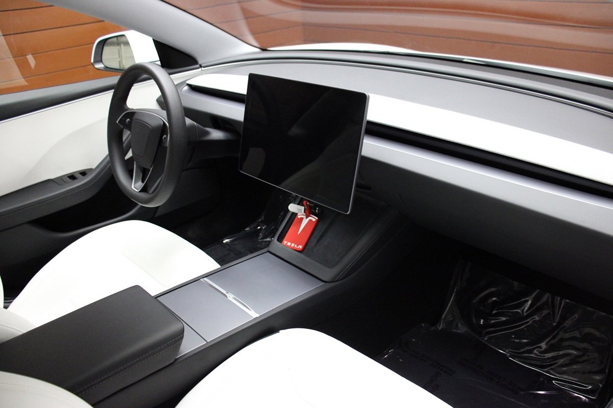 Used 2024 Tesla Model 3 Long Range RWD image 21