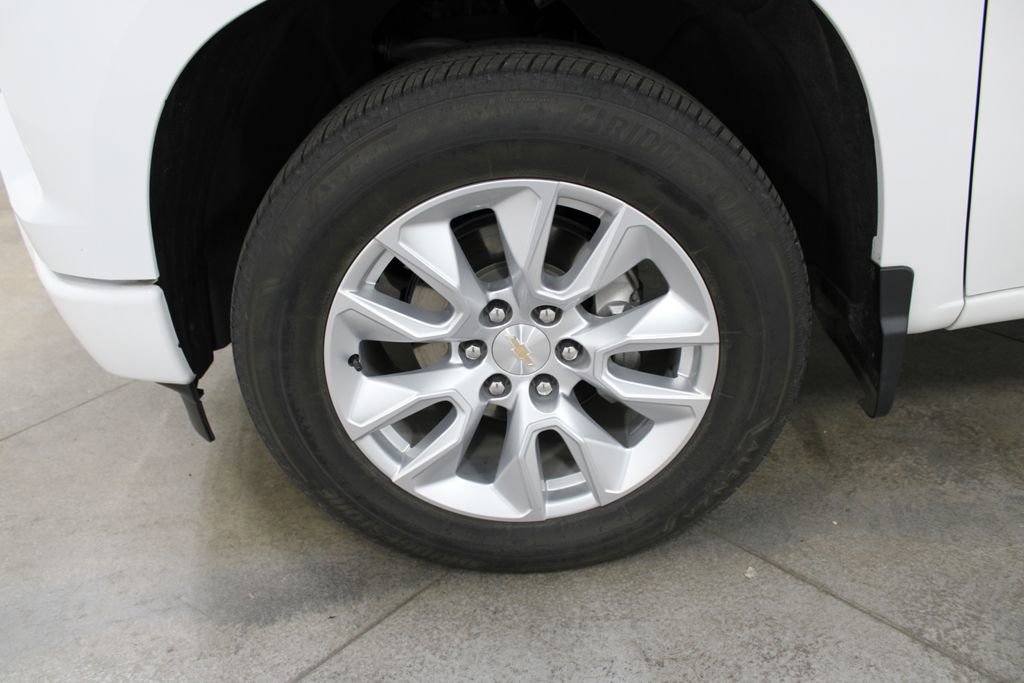 Used 2024 Chevrolet Silverado 1500 Custom image 12
