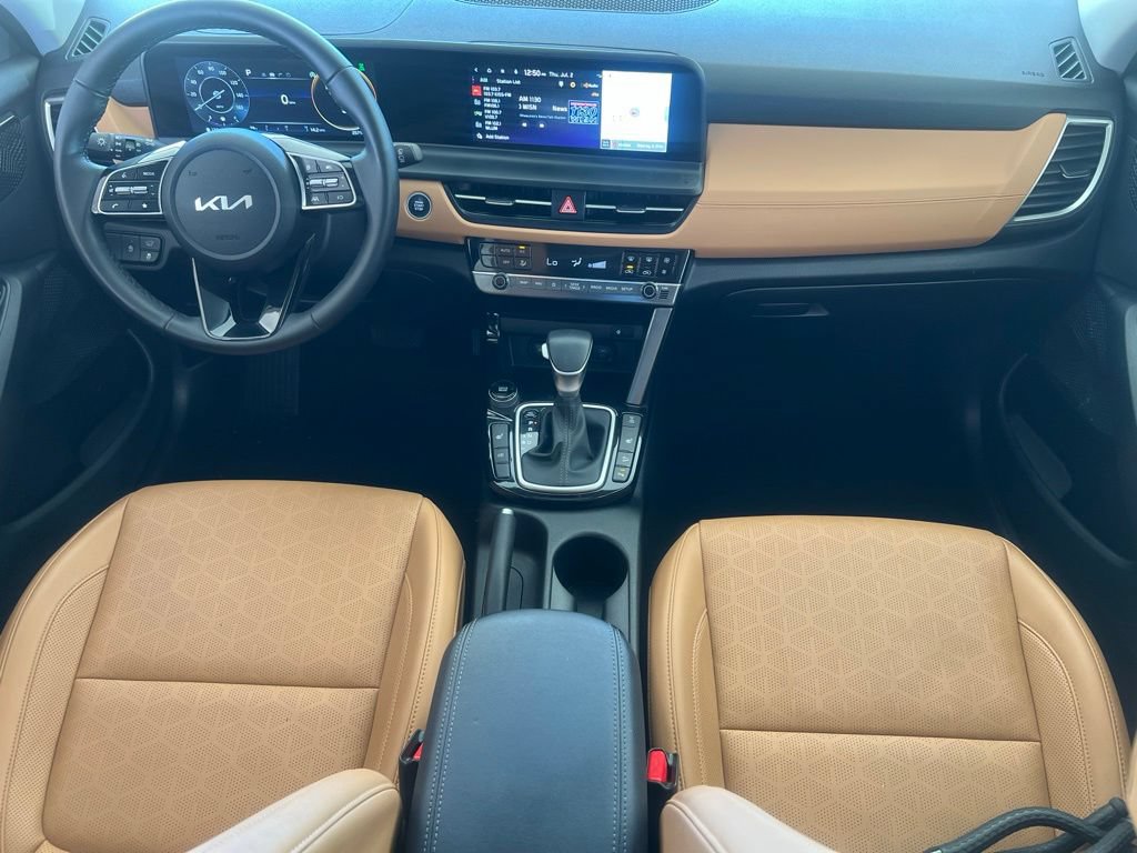 Certified 2025 Kia Seltos EX w/ EX Sunroof Package AWD/4WD image 19