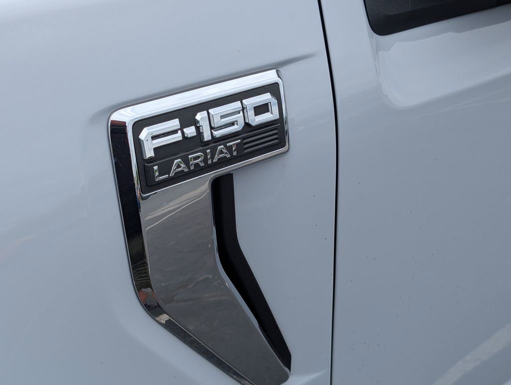 Used 2025 Ford F150 Lariat w/ Equipment Group 501A Mid AWD/4WD image 9