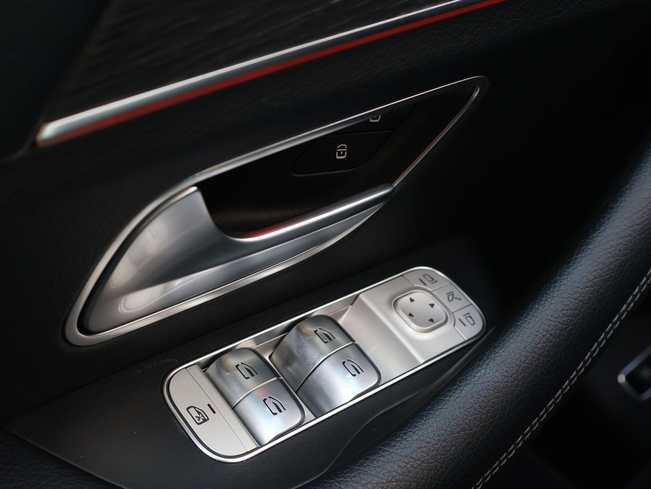 Used 2021 Mercedes-Benz GLE 350 4MATIC image 12