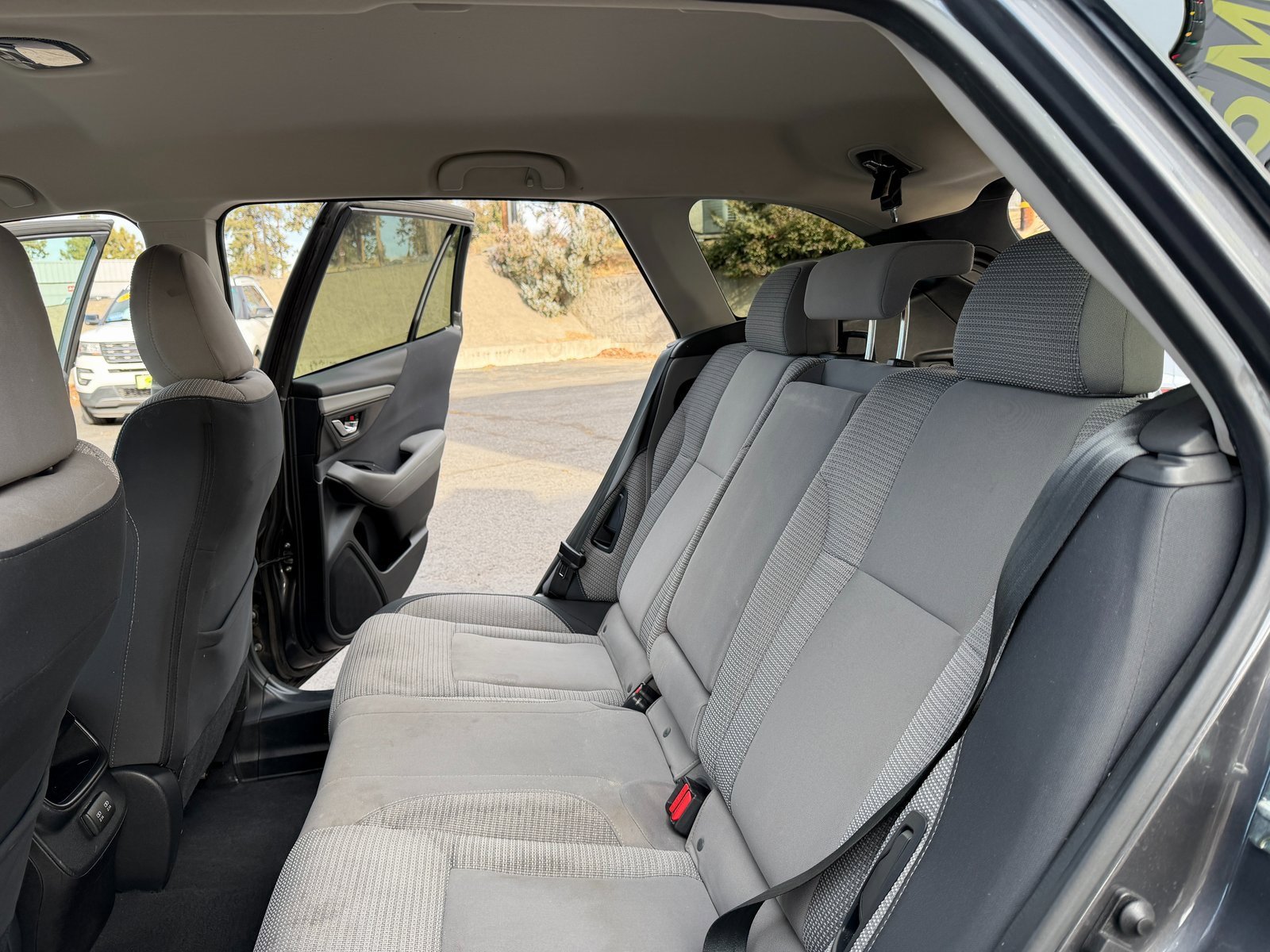 Used 2020 Subaru Outback Premium image 15