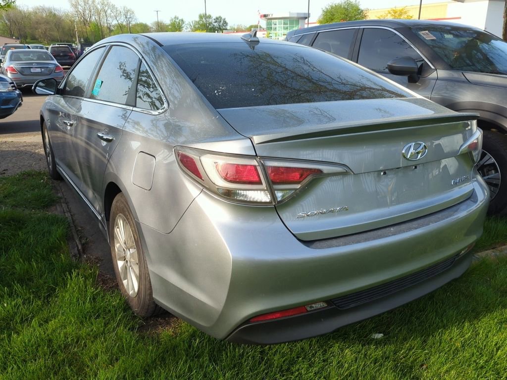 Used 2016 Hyundai Sonata SE image 4