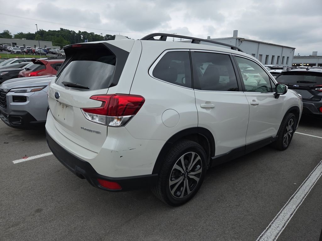 Certified 2022 Subaru Forester Limited AWD/4WD image 5