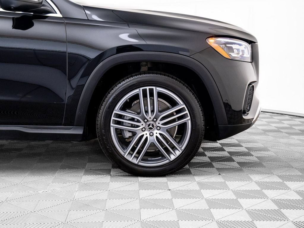 Used 2024 Mercedes-Benz GLS 450 4MATIC image 35