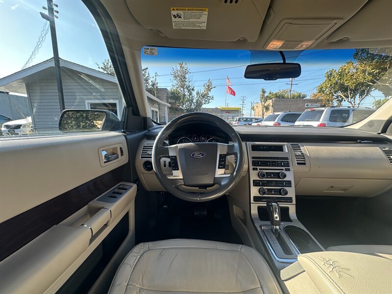 Used 2010 Ford Flex SEL FWD image 16