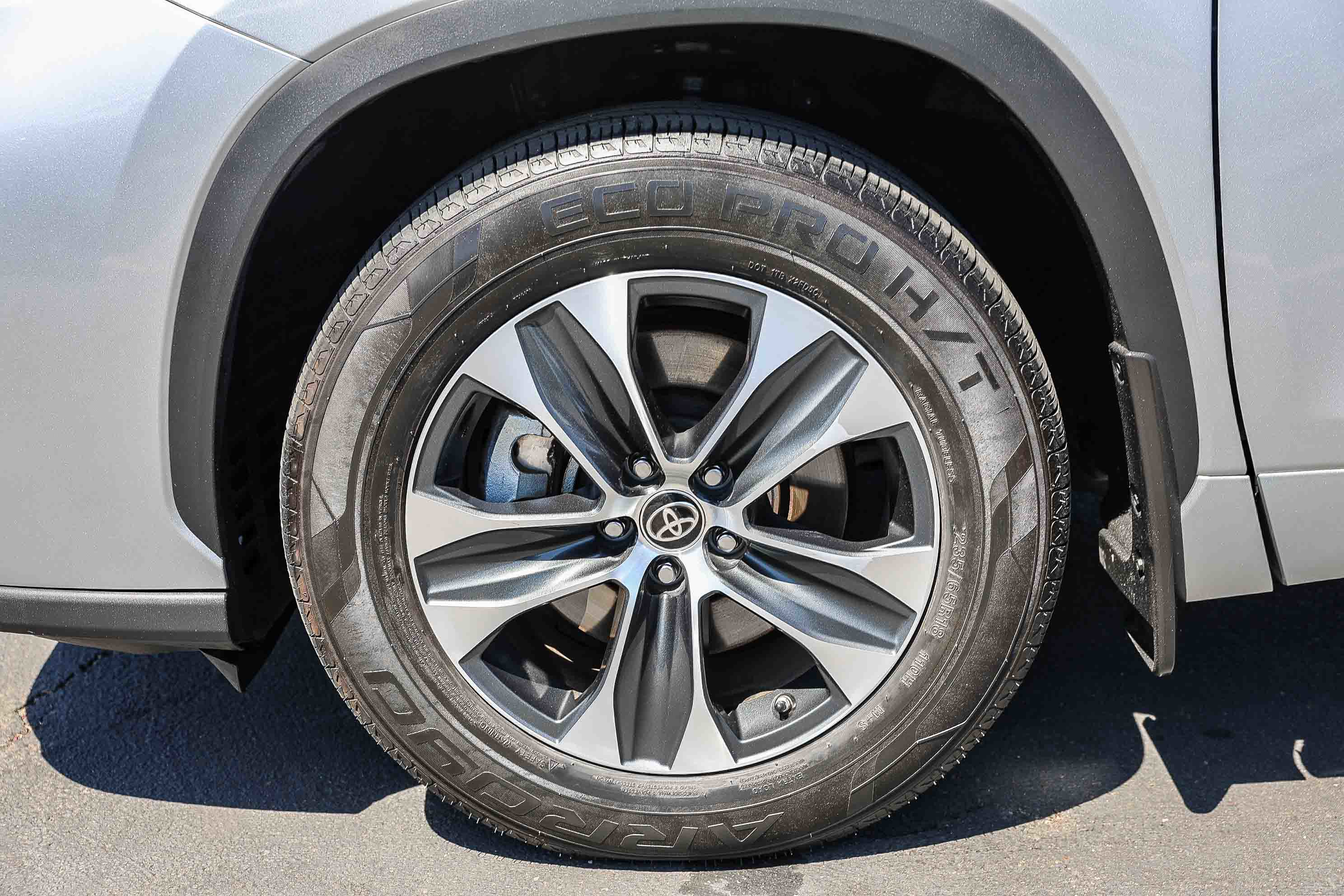 Used 2022 Toyota Highlander XLE image 33