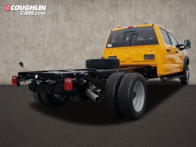 New 2026 Ford F550 4x4 Crew Cab image 8