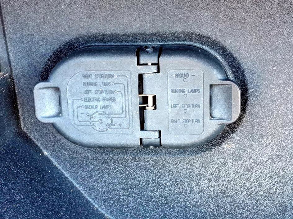 Used 2023 Toyota Tundra SR5 w/ SR5 Convenience Package image 10