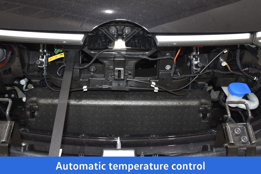 New 2025 Volkswagen ID. Buzz Pro S image 7