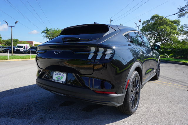 New 2026 Ford Mustang Mach-E Select w/ Comfort Package Lite RWD image 7