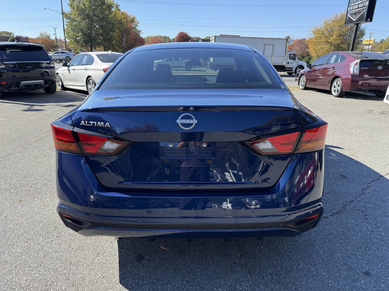 Used 2024 Nissan Altima 2.5 S image 5