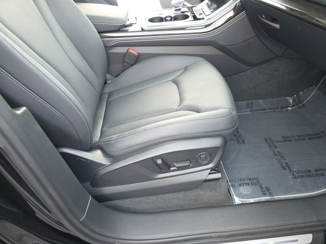 Used 2025 Audi Q7 3.0T Premium Plus w/ Premium Plus Package image 43