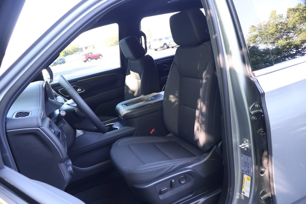 Used 2024 Chevrolet Suburban LS w/ Driver Alert Package AWD/4WD image 30