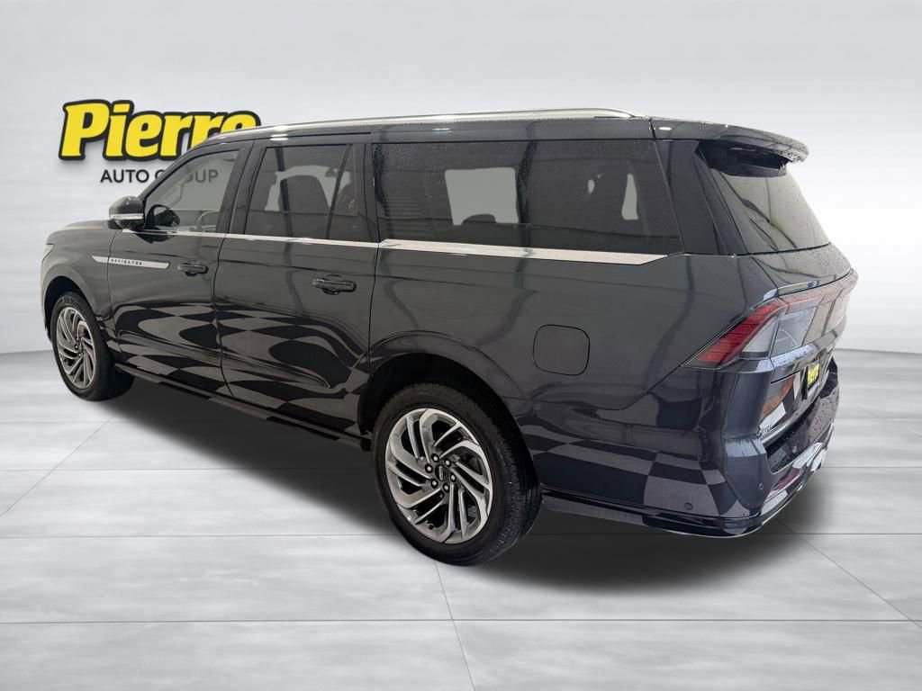 Used 2025 Lincoln Navigator L Reserve video 2
