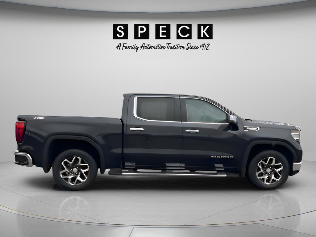Used 2023 GMC Sierra 1500 SLT w/ SLT Premium Plus Package AWD/4WD image 6