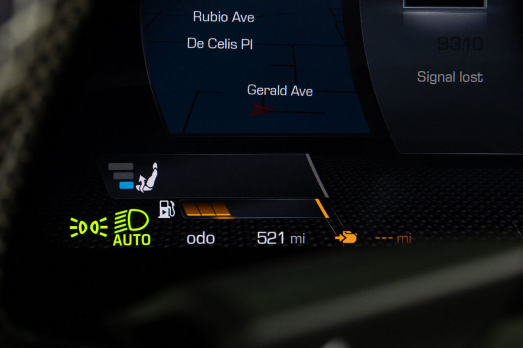 Used 2025 Ferrari Roma Spider image 37