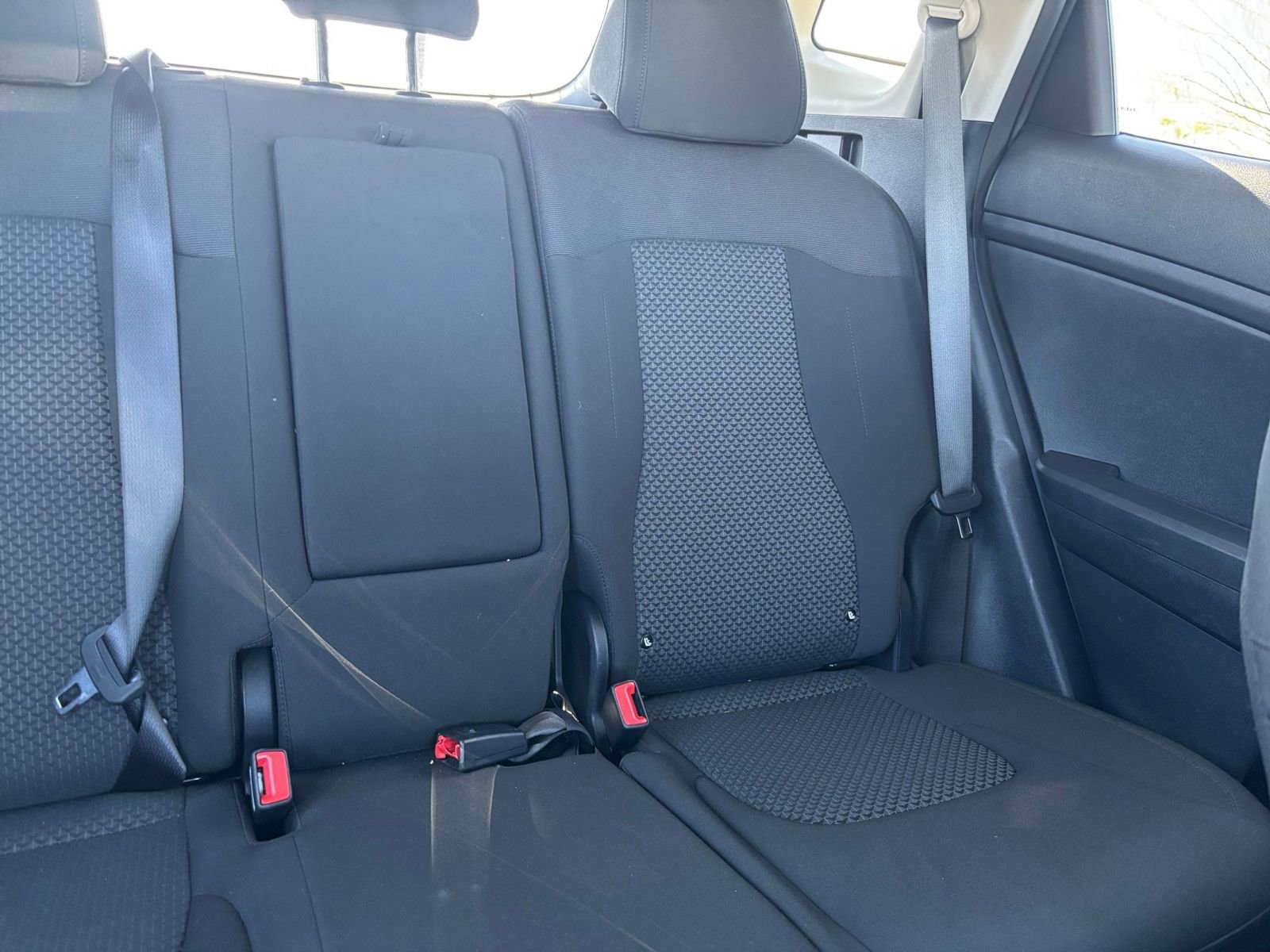 Used 2025 Kia Sportage LX FWD image 36
