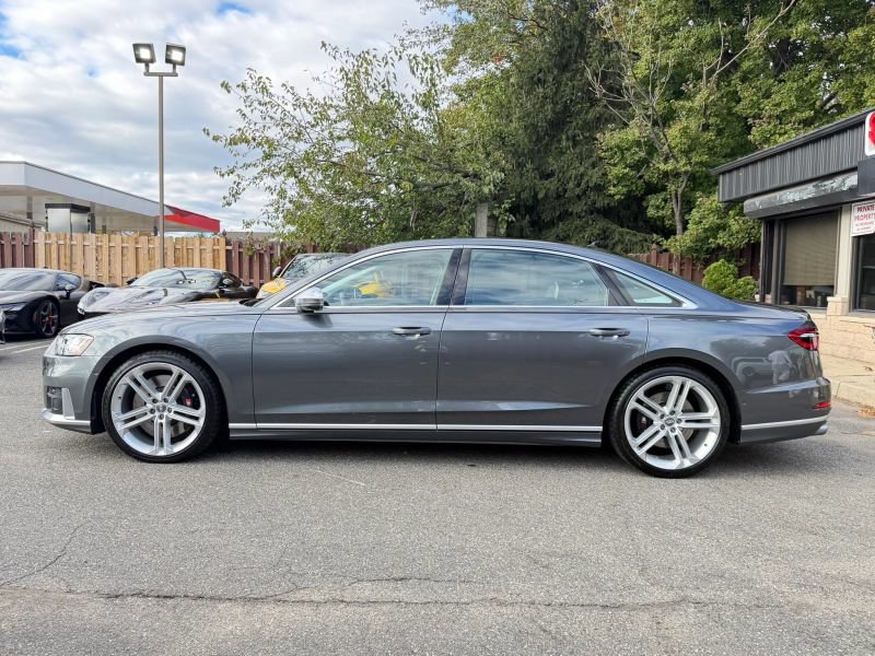 Used 2020 Audi S8 L AWD/4WD image 9