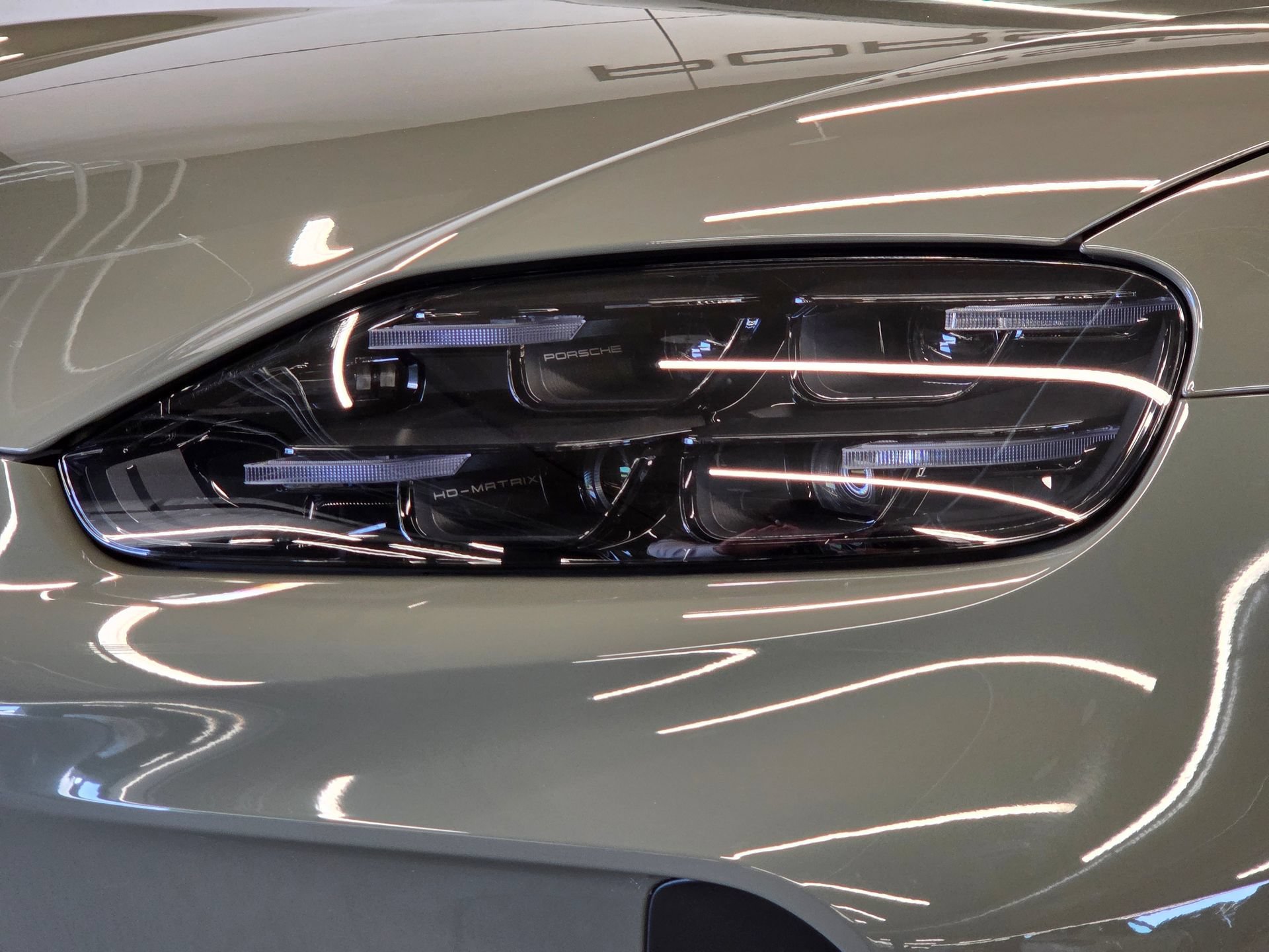 New 2026 Porsche Cayenne Electric AWD/4WD image 27