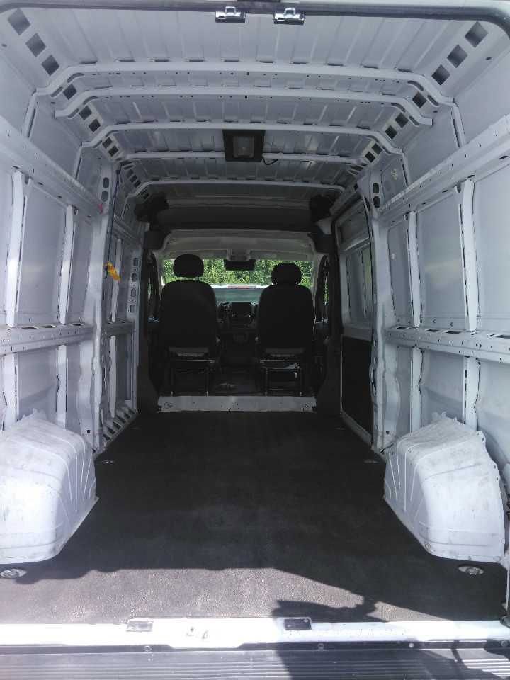 Used 2024 RAM ProMaster 2500 w/ Convenience Group FWD image 17