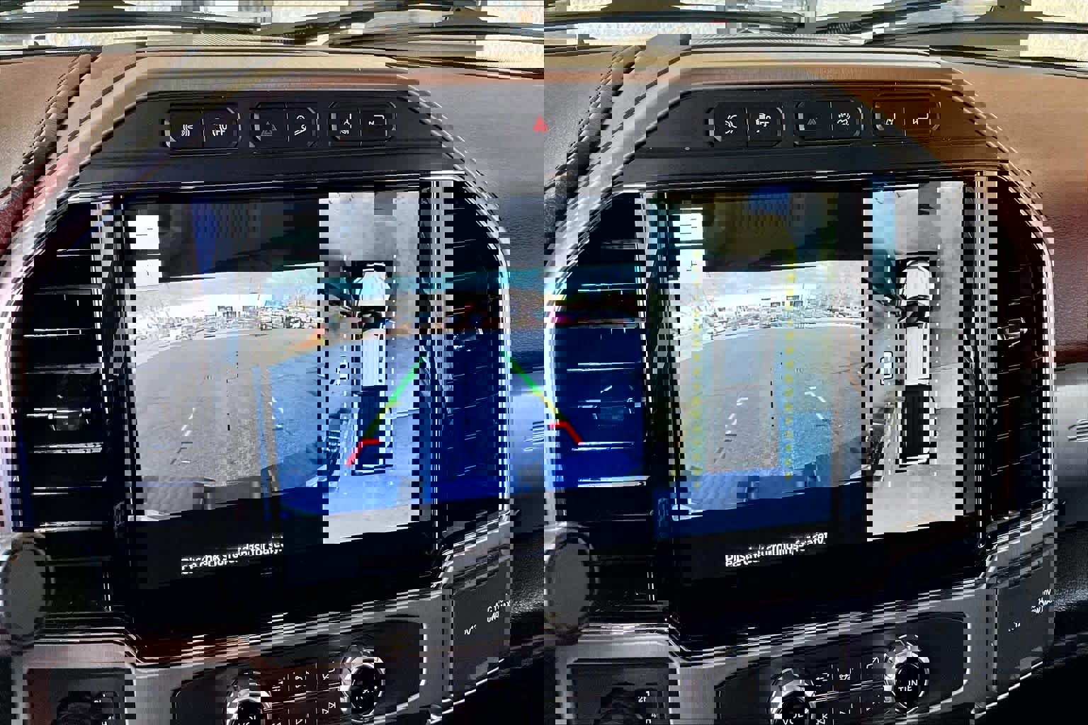 Used 2022 Ford F350 Platinum w/ FX4 Off-Road Package image 28