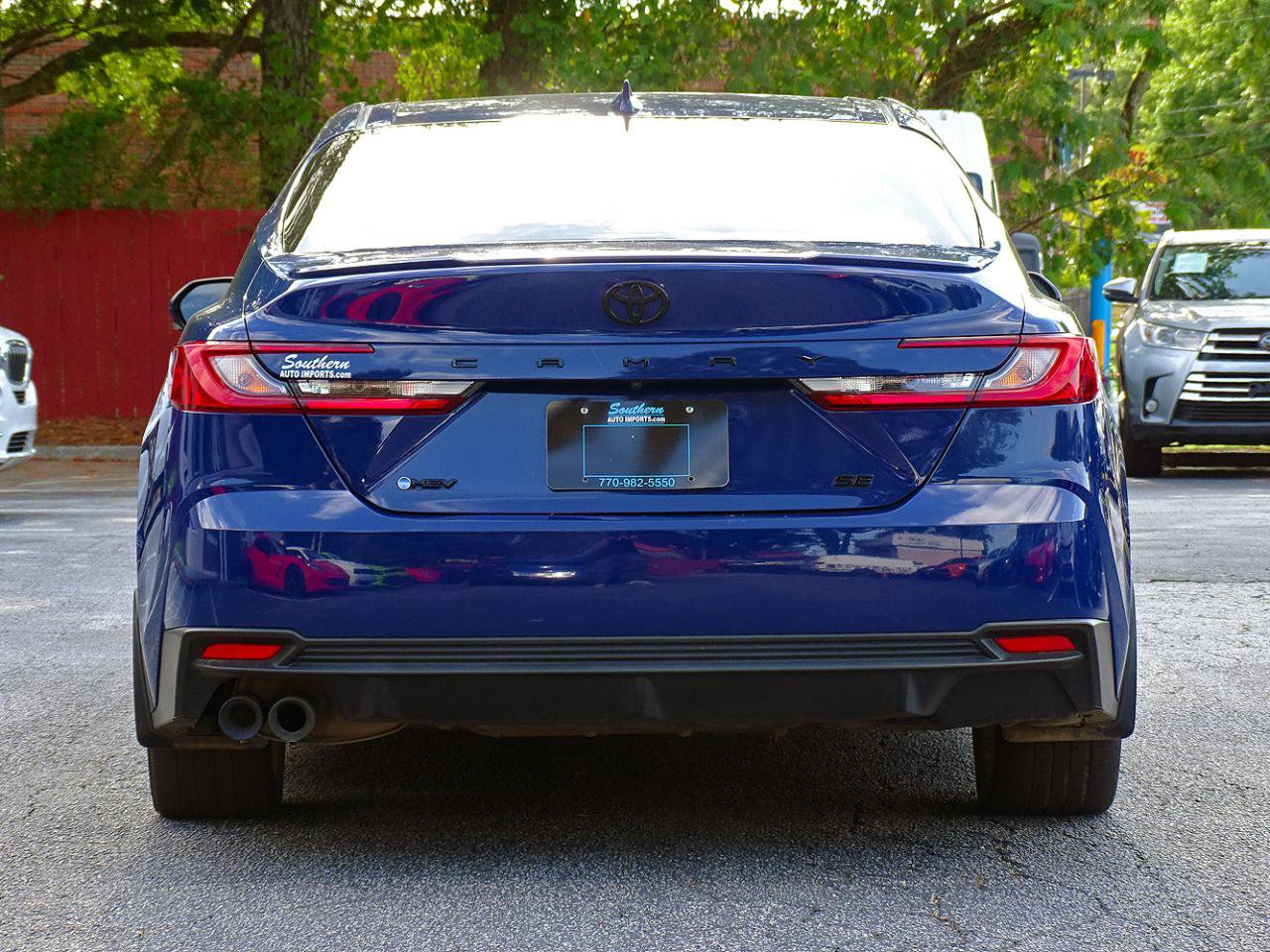 Used 2025 Toyota Camry SE w/ Convenience Package FWD image 11