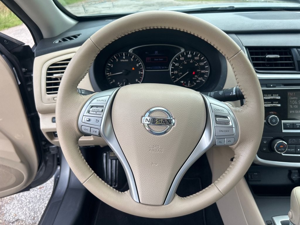 Used 2016 Nissan Altima 2.5 SV FWD image 9
