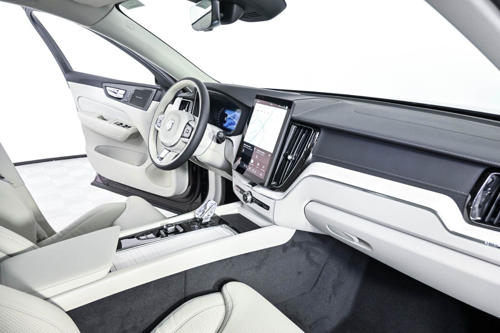 New 2027 Volvo XC60 B5 Ultra AWD/4WD image 23