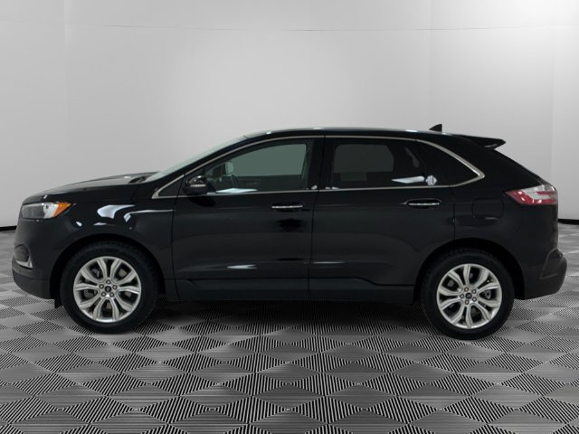 Used 2024 Ford Edge Titanium AWD/4WD image 2