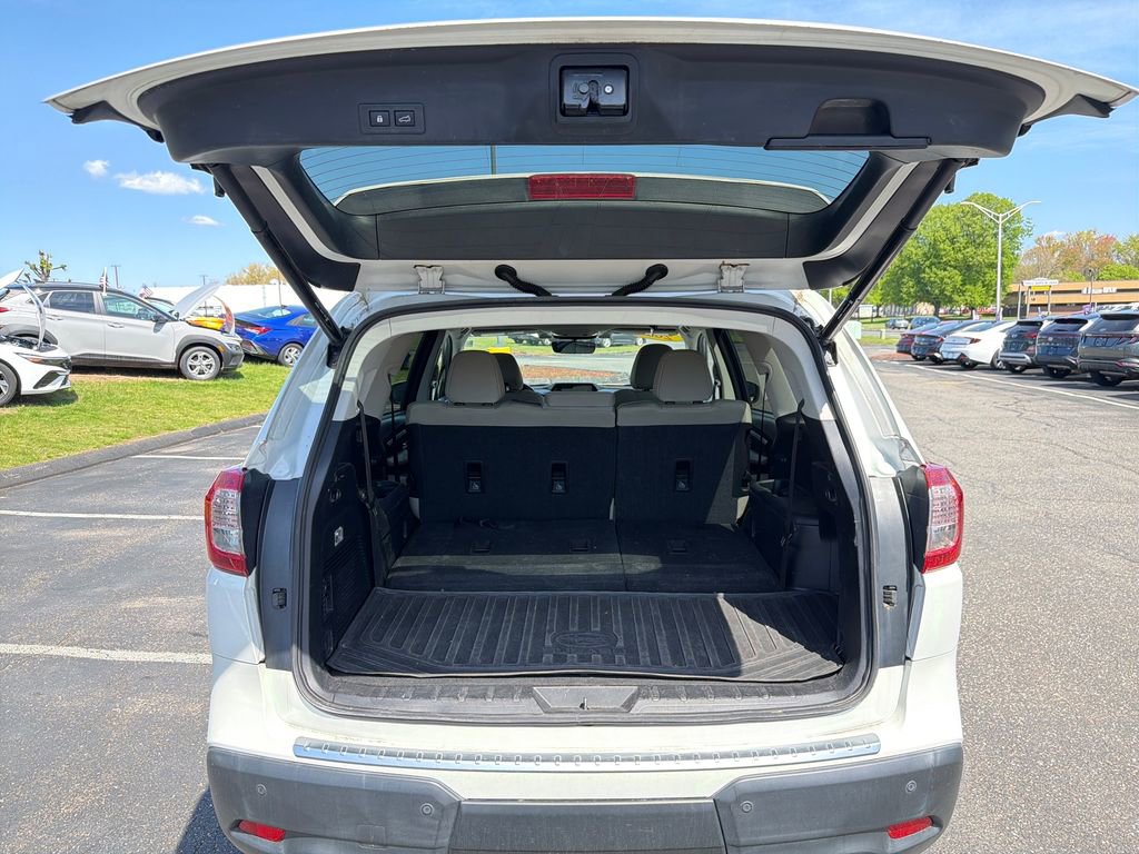 Used 2021 Subaru Ascent Premium w/ Convenience Package AWD/4WD image 24