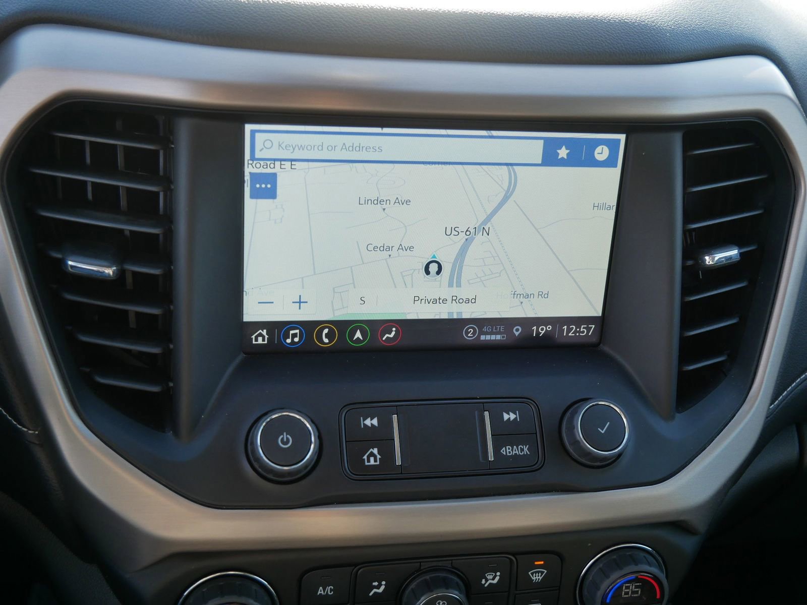 Used 2023 GMC Acadia Denali w/ Black Diamond Edition image 21